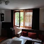 Bistrik/Stan Na Dan
